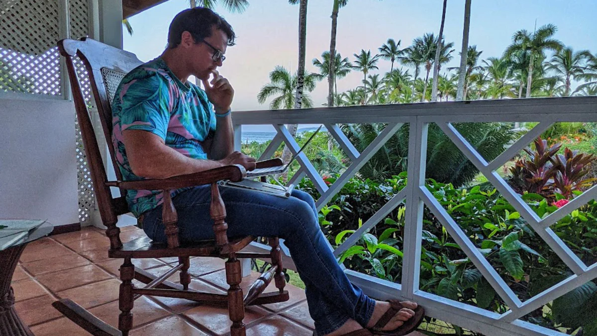 15 Highest-Paying Remote Jobs for Digital Nomads